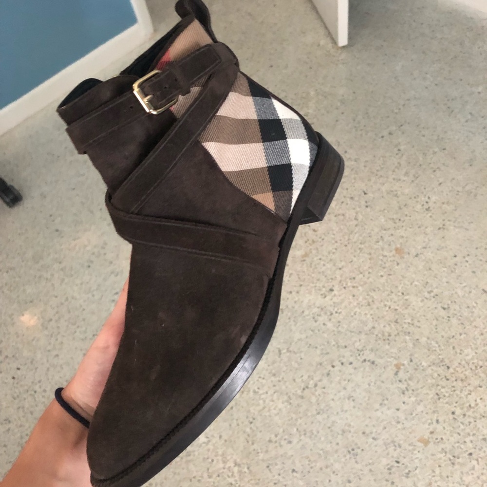 Burberry boots